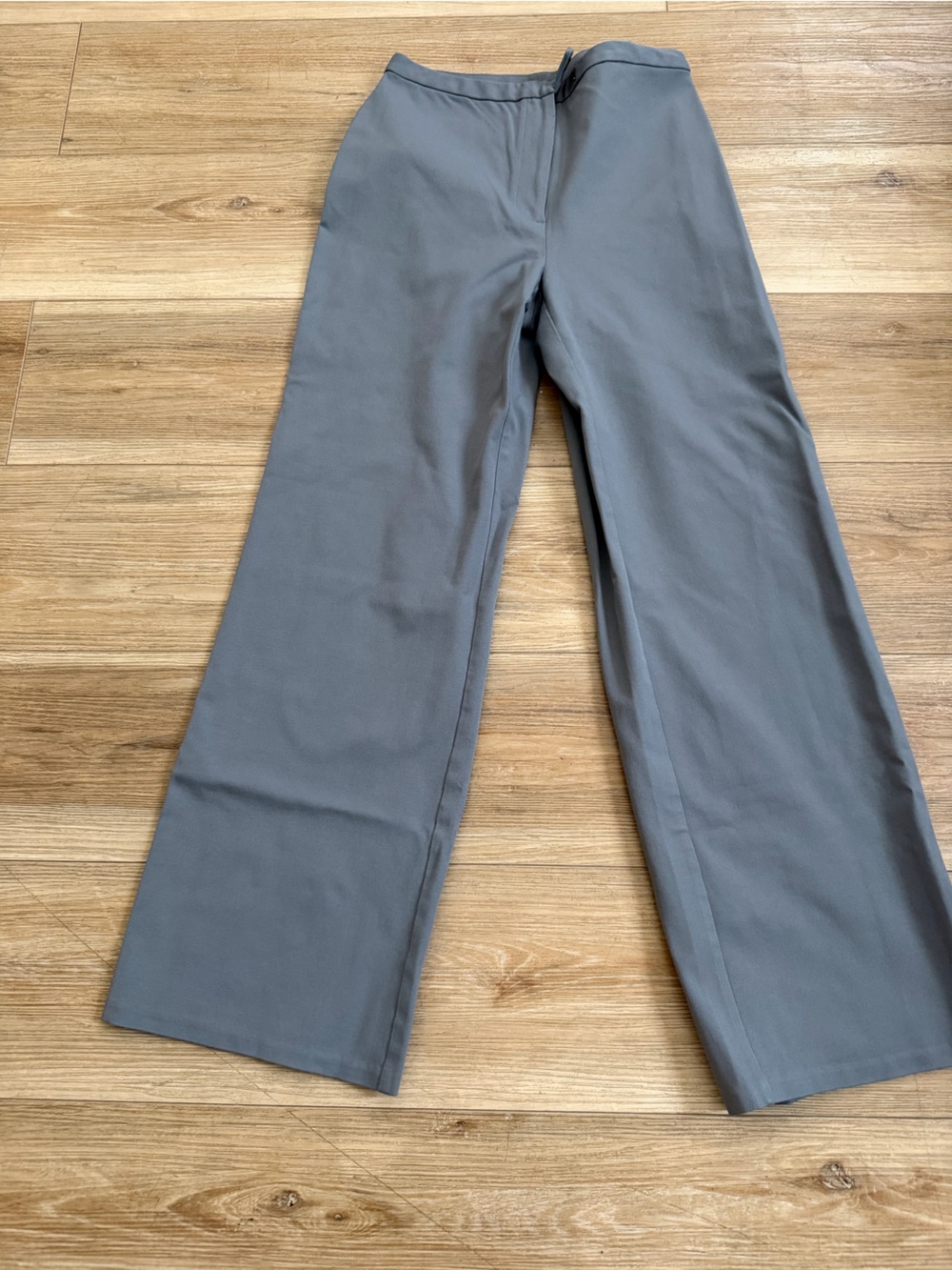 Express Stretch Pants in Slate Gray